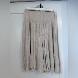 Beige Cordera viscose Bermuda shorts